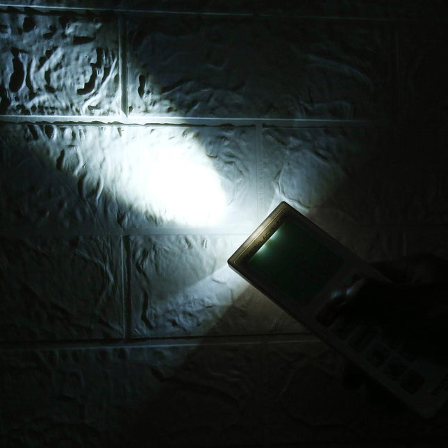 Universal A / C Remote Controller With Flashlight - Chunghop-1915197922778157064